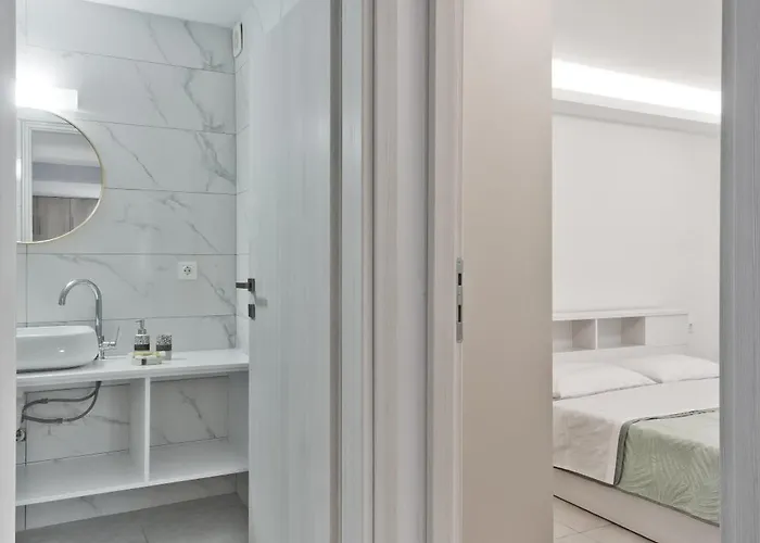 アパート The カルパトス